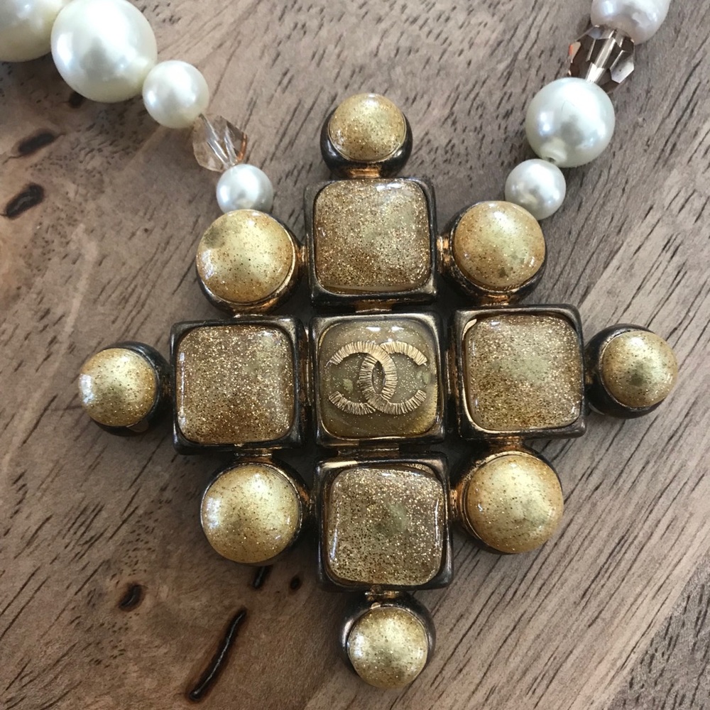 Large Chanel Statement Necklace - image 1